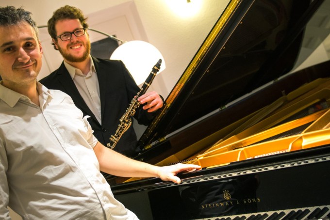 Adrian-Arturo-girada